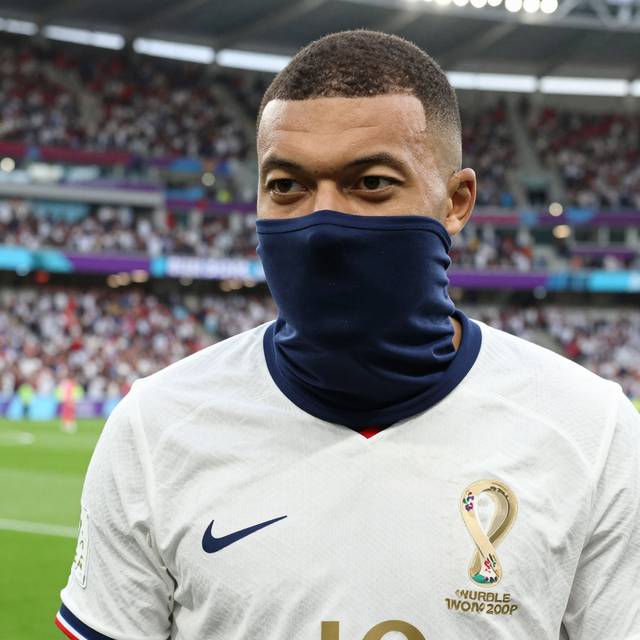 Mbappe đeo mặt nạ, chấn thương bủa vây World Cup 2026