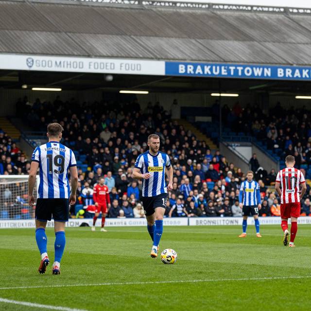 Trận giao hữu giữa Stratford Town và Brackley Town: Ai sẽ tạo lợi thế trước mùa giải mới?